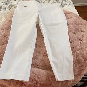 Women’s petite white Capri